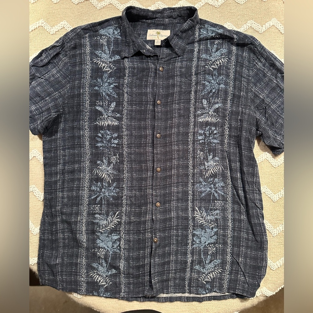 Island Shores men’s Dark Blue Floral Button Down Shirt